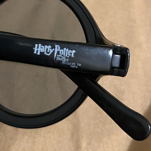 Harry Potter Deathly Hallows Spectacle 3D glasses Unisex Nice BONUS - Picture 8 of 12